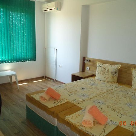 Sveti Georgi Guest House Sozopol Buitenkant foto