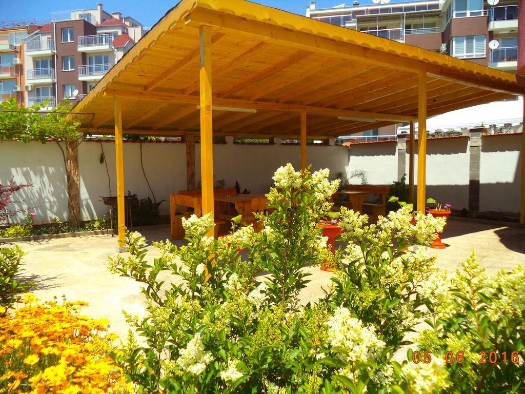 Sveti Georgi Guest House Sozopol Buitenkant foto
